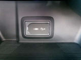 USB&AUX入力端子で電子機器などの充電や接続もスムーズに行えます。