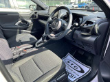高いホールド性で運転姿勢が安定します。長距離ドライブでも疲れにくいのが魅力です。快適なドライビングライフをお送りください♪