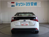 「中古車ハイブリッド保証」付き。ハイブリッド機構を無償で保証します。保証期間は、初度登録年月から10年目まで、またはロングラン保証が終わってから3年間。ただし累計走行距離が20万km以内です。