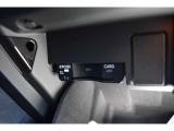 ETC車載器をすっきりと装備。高速道路の利用もスムーズです。