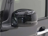 ◆ドアミラーウインカー◆ドアミラーにウインカーを装備しています。対向車に自身の進行方向を合図し安全に運転できます。