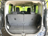 普段のお買い物や通勤、送迎等に十分な荷室スペースを確保しております。セカンドシートを倒すと、大きな荷物の積載も可能です♪