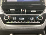 デュアルエアコンとは、運転席と助手席で、個別に温度設定ができる機能です。気温の感じ方は、人それぞれ違うもの。乗る人に優しい機能ですね。