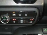 運転席/助手席シートヒーター