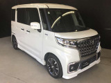 スタイリッシュなフロントビューです。