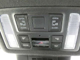 【電動スライドドアボタン】 車内からも開閉可能なスライドドアスイッチが付いています☆ (^_-)-☆ お荷物を抱えてドアが開けられないなんて事もありますよね!そんなお連れ様にも喜ばれる♪親切な機能です