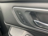 【パワーシート装着車!】 運転席のシートポジションは2通りメモリーできますので便利です。
