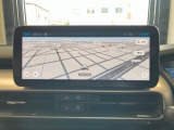 純正のメモリナビを装備しております。