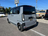 高い静粛性とボディ剛性。 天井まわりにサイレンサー(消音材)を追加し、ベースモデル同様に高い静粛性としっかりしたボディ剛性を持つ。