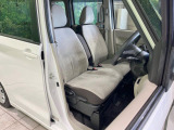 運転席シート廻りは使用感も少なく、良好な状態となっています。丁寧に使われていたことがよくわかりますね。