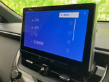 FMやAMなどのメニューが画面に表示され、選択肢を確認しながら使えるオーディオです。音楽やラジオを楽しみたい日常の移動時にも、画面で内容を把握しやすいのが便利です。