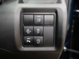 サポカーは、高齢運転者を含めたすべてのドライバーによる交通事故の発生防止・被害軽減対策の一環として、国が推奨する新しい自動車安全コンセプトです。詳しくは販売店スタッフまでおたずねください。