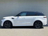 ランドローバーのプレミアム認定中古車はご納車より2年間の認定中古車保証が無料付帯。さらに2年間の延長保証も別途有償になりますがお選びいただけます。