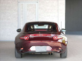 神戸マツダ神戸西インター店は、通常ディーラー+&alpha;の次世代型店舗としてROADSTER EXPERIENCE SPACEの冠を掲げ、「いつでも・誰でも・気軽に会いに行ける」ロードスターUカー専門店。