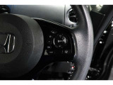 Hondaセンシングの機能のひとつ、アダプティブクルーズコントロール付!アクセルから足を離しても設定したスピードと前車との車間を保ち走行してくれます!車線維持もアシスト☆高速道路で疲労軽減ですね☆