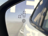 ●ブラインドアシストセンサー:視角からの車を感知し、ドライバーが車線変更を行う際に、警告音と共に注意を促してくれる安全支援機能です!
