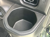 ドリンクホルダー装備☆運転席右側についていますのでドリンクも取り出しやすい☆