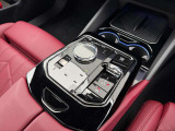 車両の詳細、ご質問につきましては、弊社営業スタッフまでお気軽にご連絡下さいませ。遠方のお客様には実車の詳細画像送信も承ります。お客様からのお問合せをお待ち致しております。