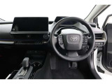 見通しのよいすっきりとした視界で、誰でも運転しやすいです。運転のしやすさは疲れにくさにも繋がりますよ♪