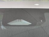 【トヨタセーフティセンス】走行中に前方の車両等を認識し、衝突しそうな時は警報とブレーキで衝突回避と被害軽減をアシスト。より安全にドライブをお楽しみいただけます。