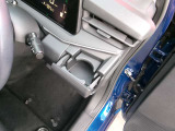 運転席飲み物手元に置けます。