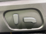 【パワーシート】スイッチ一つで簡単にシートの微調整が可能!電動だから力もいりません!快適なシートポジションにセットして、快適なドライブをお楽しみください。