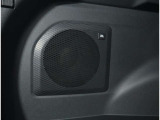 室内空間で最適な音質を確保したJBLのサウンドシステムです。