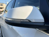 また、BMW正規認定中古車は、エマージェンシーサービスが自動付帯。24時間365日、皆様のカーライフをサポート致します。確かな安心のうえで、「駆けぬける歓び」をご堪能ください。