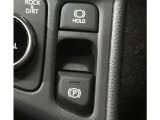 電動パーキングブレーキを装備
