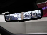 【デジタルインナーミラー】車両後方カメラの映像をインナーミラー内のディスプレイに表示。視界を遮るものがない映像で、後方の安全確認がより快適になります。一度お店でご確認して下さい!!