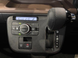 お手入れはラクに、輝きはキレイなままに。愛車の美しい輝きを守る「ボディコーティング」を各種ご用意しております。