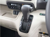 ◆シフト周り◆スタイリッシュなシフト周り、切り替えやすくシンプルなデザインです!