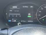 [インパネ]メーターは見やすくなっていて、シンプルでかっこいいデザインです♪