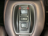 「e:HEV」は、モーター走行を中心にしながら電気エネルギーやエンジン動力を効率よく使い分けることができる賢いハイブリッドシステムです。シフトはエレクトリックギアセレクターになっています。