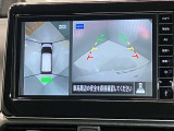 【アラウンドビューモニター】車を上から見下ろしているかのような映像で周囲の状況がひと目で確認、狭い駐車場に駐車するときも安心です♪