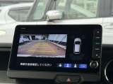 駐車時に便利なバックカメラを装備しています。