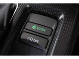 ECONスイッチの効果とあなたの運転で、クルマと力をあわせ「燃費向上=ガソリン代の節約=CO2 削減」のチャレンジをお楽しみください。