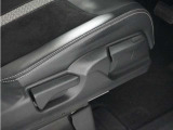 ◆シートハイトアジャスター◆運転席を上下に高さ調節ができます!運転ポジションを体格に合わせてシート調整できます。