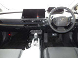 トヨタ認定中古車保証付!(1年間、距離無制限 HV車はHV保証付) 別途延長保証もご用意しております♪ ぜひ現車を確認にご来店ください