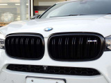 BMW在庫保有台数常時100台以上!ご来店の際はBMW本店(厚木市下荻野140-1)にご来店ください!弊社自慢の全天候型ショールーム!BMW在庫保有台数常時100台以上ございます!