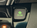 ★ECONスイッチ★ エコドライブを加速しよう!スイッチをONにすると、運転の仕方によるロスを抑え込み燃費をよくするようクルマが頑張ります(*^ー^*)燃費向上にチャレンジ♪
