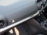 Audi正規ディーラーが高品質をお約束。高度な訓練・教育を受けたAudi専任メカニックが、100項目にもおよぶ精密な点検を実施。すべてクリアしたAudi車だけ、あなたのお手元に届けられるのです