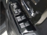 ◆パワーウィンドウスイッチ◆運転席から全席の窓の開閉操作を行うことが出来いつでも換気ができます!