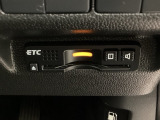 ETCが付いてます。ETC搭載車しか通過できないスマートICが利用できるようになりますよ!現在スマートICの設置箇所も増えてきているので、高速道路利用の幅が広がりますね☆