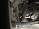お車を安心してお乗りいただく為には、足回りの定期点検が欠かせません。サービスサポート(有償保証)では無料点検もご提供しており、安心のカーライフをお過ごしいただけるサポート体制が整っています。