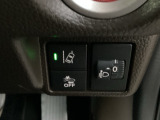 路外逸脱抑制機能、衝突軽減ブレーキを搭載。走行中の車線逸脱防止と前方衝突リスク低減をサポートする安心の安全装備です。