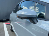 ウィンカーミラーで更にスタイリッシュで存在感あり!対向車からの視認性アップで安全性も高まります!