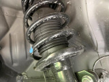 お車を安心してお乗りいただく為には、足回りの定期点検が欠かせません。サービスサポート(有償保証)では無料点検もご提供しており、安心のカーライフをお過ごしいただけるサポート体制が整っています。