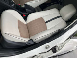 運転席だけじゃなく、助手席も快適な空間となってます。