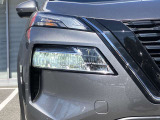 LEDヘッドライトです。シャープな白光色のLEDランプを採用しました。人気の車ですので、お問い合わせはお早めに!